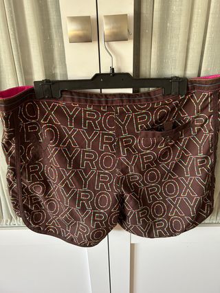 Pantalón ROXY nuevo, con etiquetas 