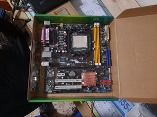 Placa Asus M2N68-AM