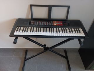 Piano Yamaha+soporte