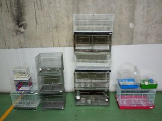 Jaulas grandes y pequeñas