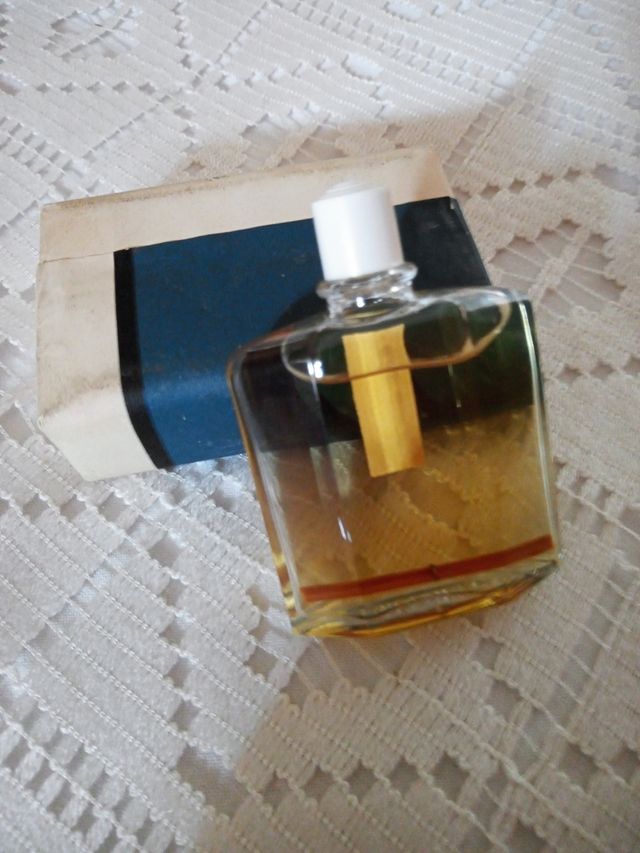 Maderas de Oriente vintage de 30ml.Con su jabón