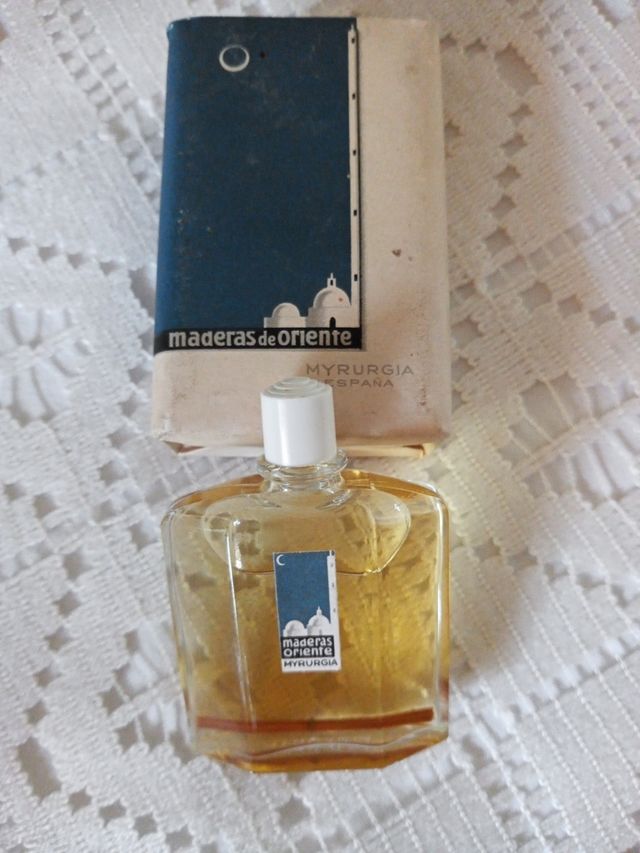 Maderas de Oriente vintage de 30ml.Con su jabón