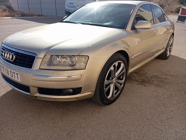 Audi A8 2005