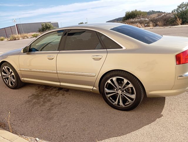 Audi A8 2005