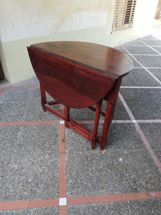 Antigua mesa de cocina