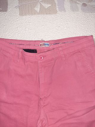 Bermudas rojas hombre