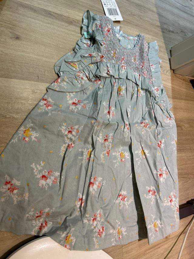 Vestido azul agua con estampado de flores