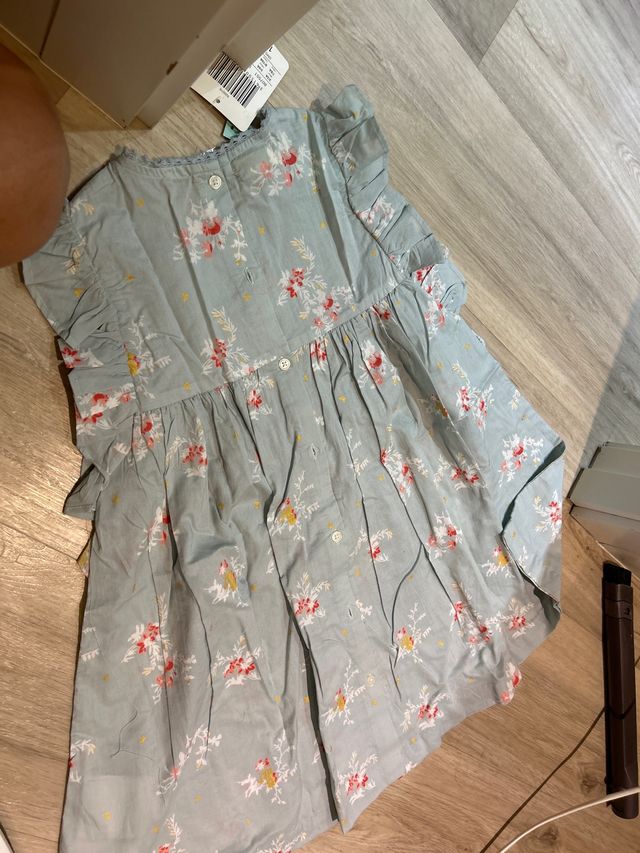 Vestido azul agua con estampado de flores