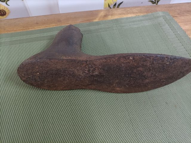 ANTIGUA HORMA ZAPATERO DE HIERRO FUNDIDO