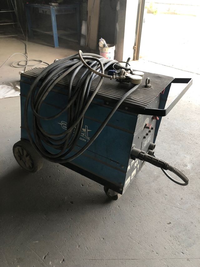 Apel MIG 301 soldadura