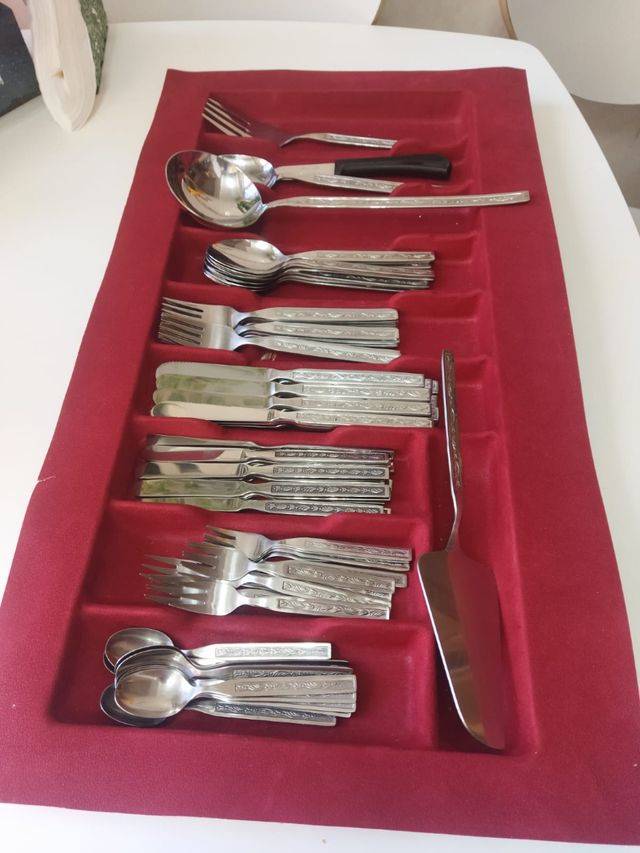 Cubertería vintage.