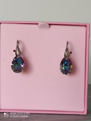 Impresionantes pendientes con cristales Swarovski