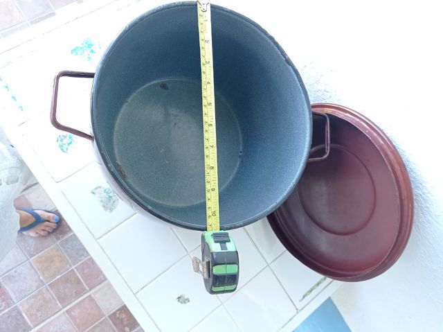 Olla esmaltada antigua