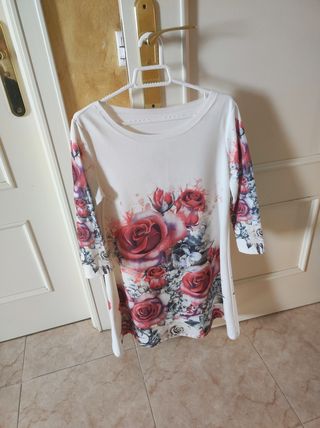 Vestido blanco con flores 