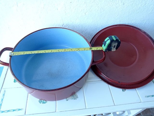 Cacerola de porcelana antigua