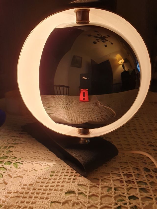 Lámpara sobremesa Eclipse Carlos M Serra Carpyen