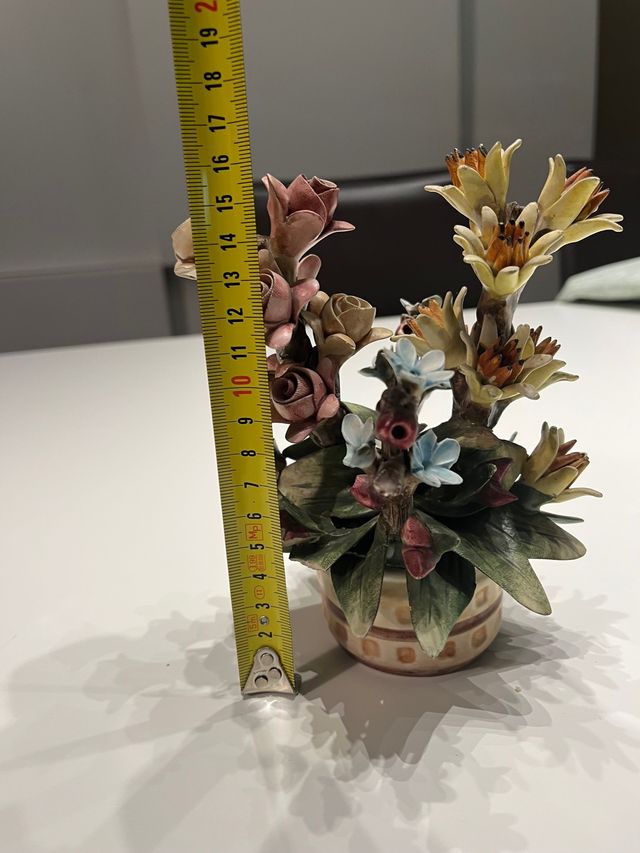 Cestino fiori porcellana Capodimonte 