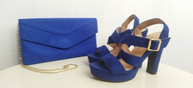 Zapatos de tacón azules 38 + bolso sobre 