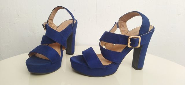 Zapatos de tacón azules 38 + bolso sobre 