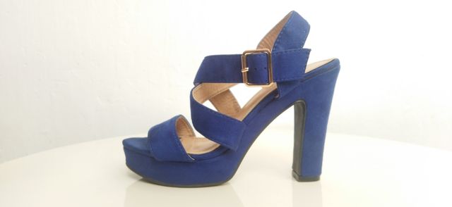 Zapatos de tacón azules 38 + bolso sobre 