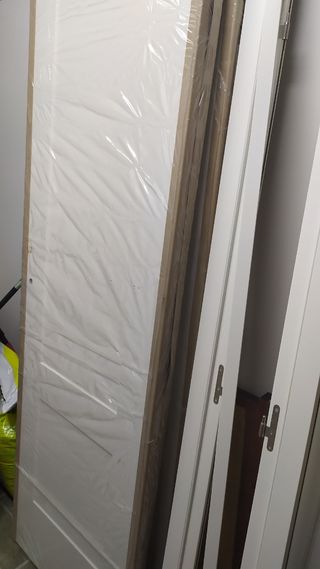 Conjunto puertas salón, modelo Picasso, embaladas