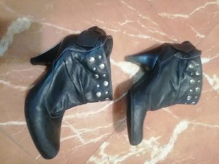 Botines de piel de mujer