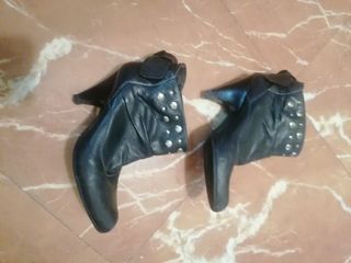Botines de piel de mujer