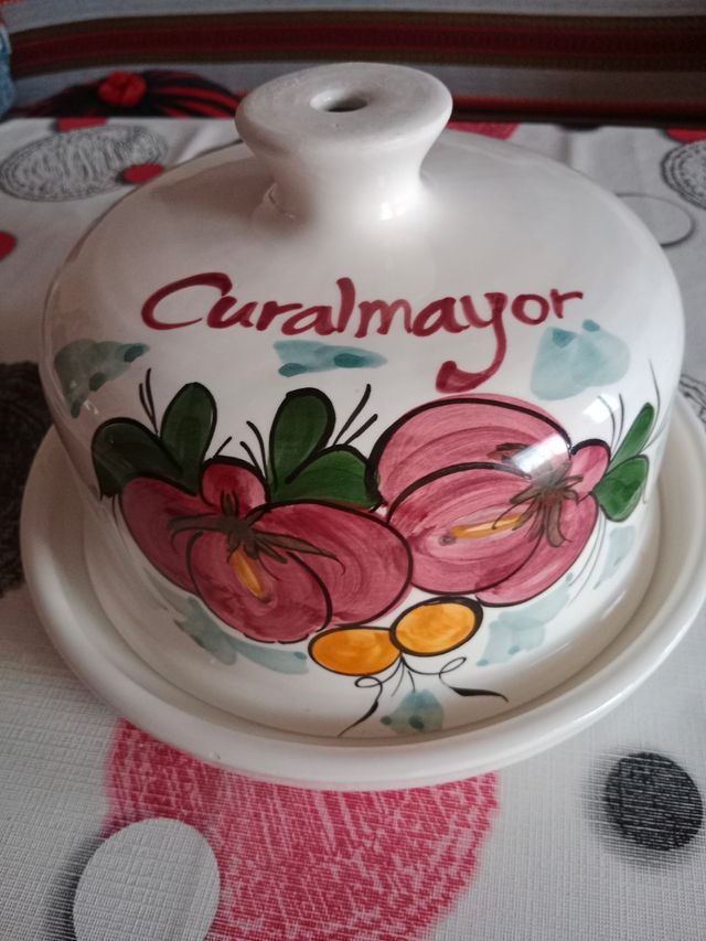 Bonita  quesera  de ceramica Nunca seuso.