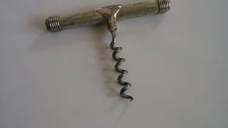 Antiguo descorchador club cliente