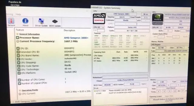 Lote Ordenadores sobre mesa