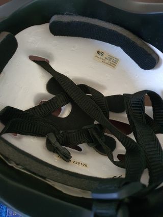 Casco y protecciones