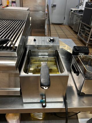 Se vende mobiliario de restaurante