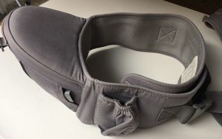Mochila portabebés de asiento