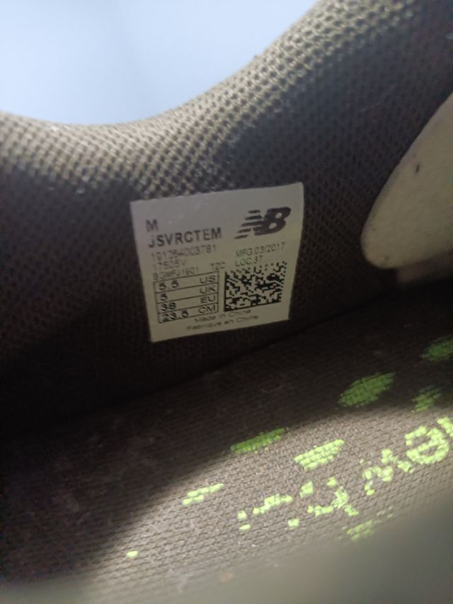 botas de futbol new balance multitaco verdes