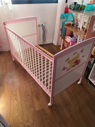 CUNA CONVERTIBLE EN CAMA