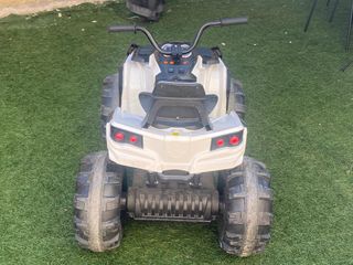 Quad eléctrico infantil