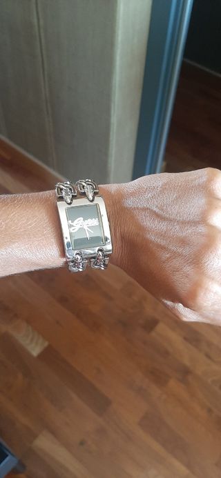 Reloj marca guess