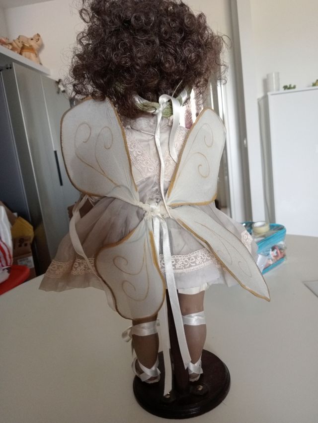 bambola in porcellana biscuit