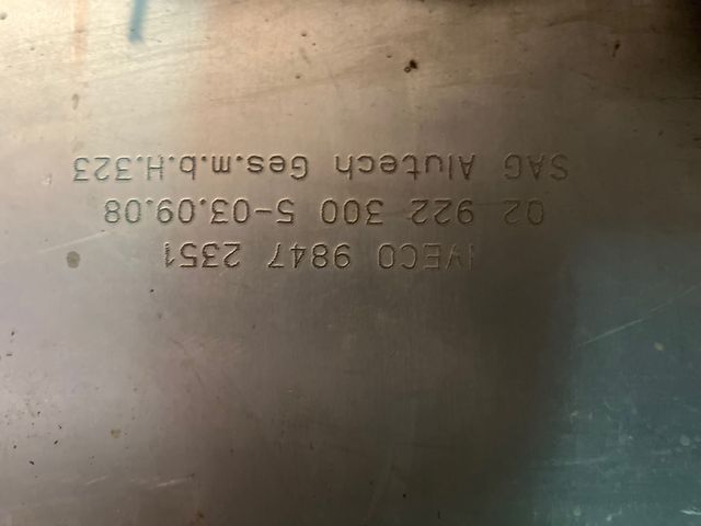 depozito gasoil IVECO NUEVO con los dos soportes