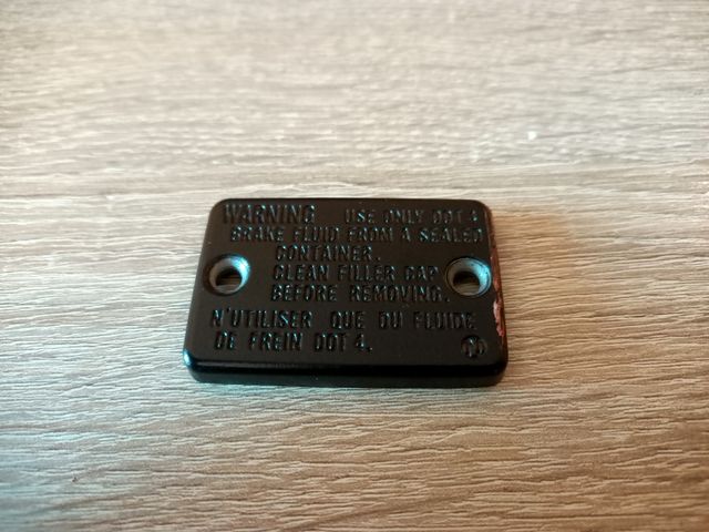 Tapa deposito liquido frenos Honda Forza
