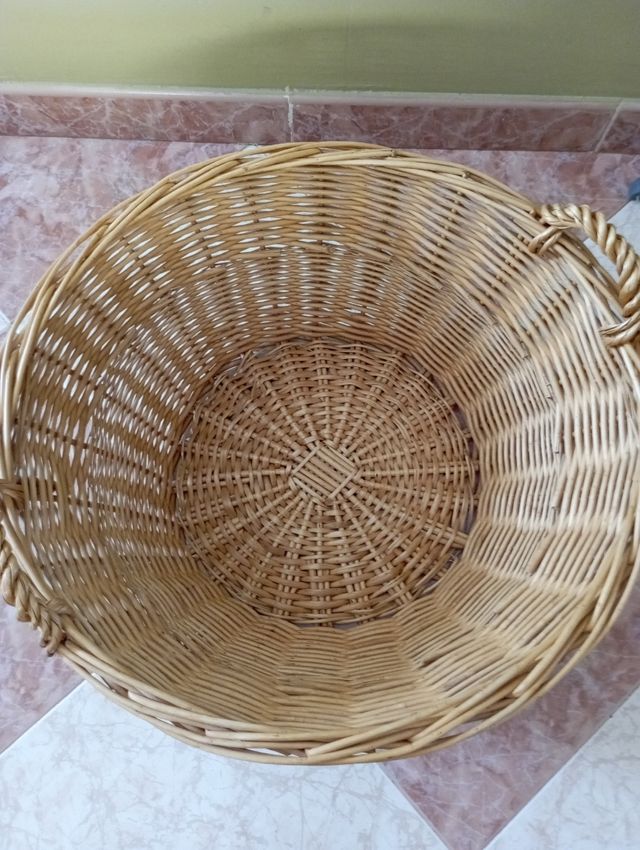 cesta con asas de 53cm de diámetro