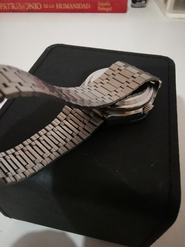 Reloj ERVIL automático