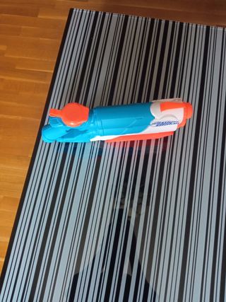 Pistola agua