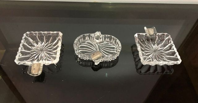 Set di posacenere in vetro e argento