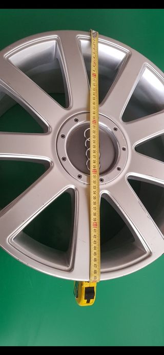 Llanta audi A4