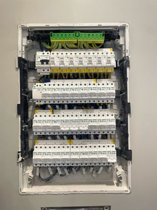 fontanero y electricista