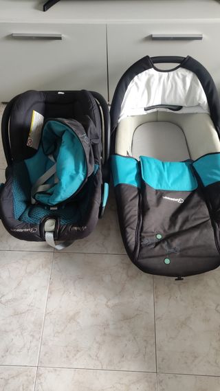 Carrito de bebé (solo hay 2 cosas)