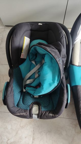 Carrito de bebé (solo hay 2 cosas)