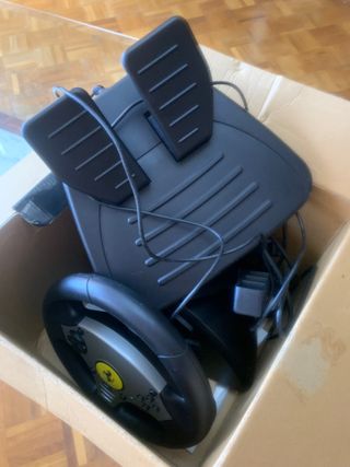 Volante con pedales trustmaster playstation 1