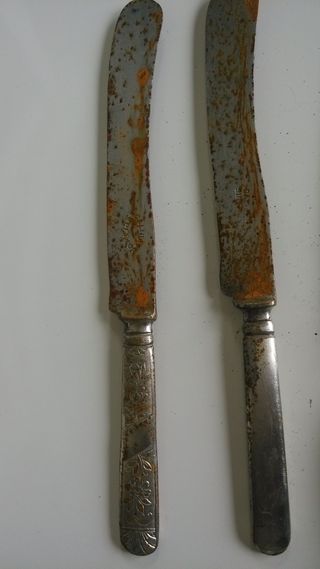 Lote de 3 antiguos cuchillos de cubertería